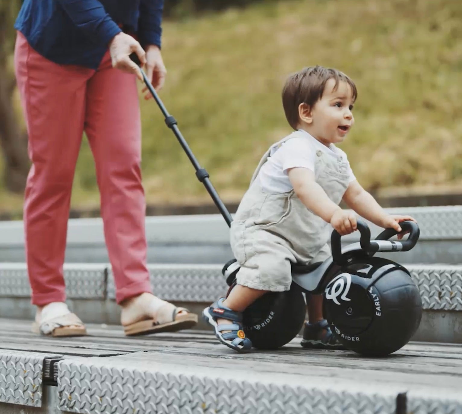 Early Rider Super Velio キックバイク※バランスバイク Super Velio Balance Bike for 1-year olds | Early Rider